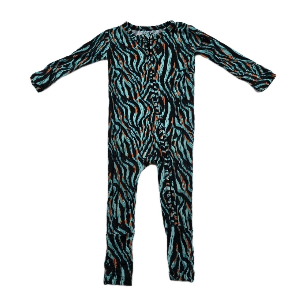 Muse Threads Bamboo Baby Size‎ 6-9 Months Animal Print One Piece Footie